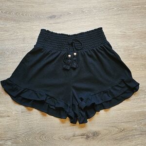 No Boundaries Black Ruffle Hem Shorts S